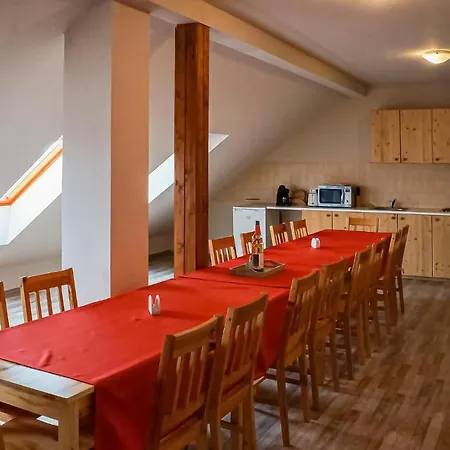 Beautiful In W/ Wifi And 2 Bedrooms Apartment *